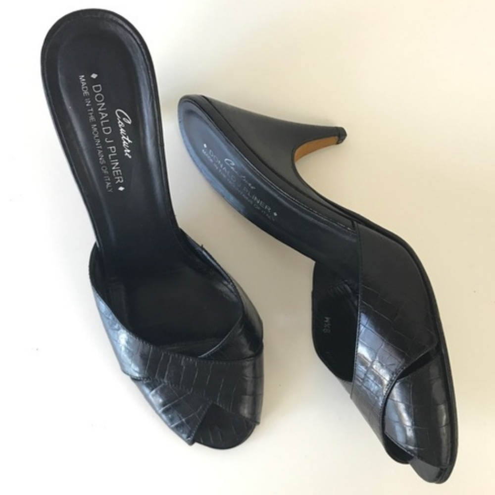 Couture Donald J. Pliner Open Peep Toe Heels